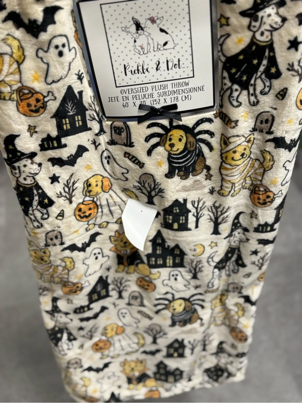 Pickle & Dot Halloween Oversized Plush Throw - White, Black, Gold